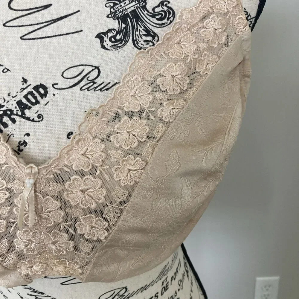 Wacaol Underwire Bra 40DD Beige Floral Lace Bow 858151
